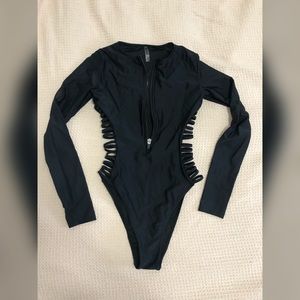 BRAND NEW Size Small Forever21 One Piece Swimsuit